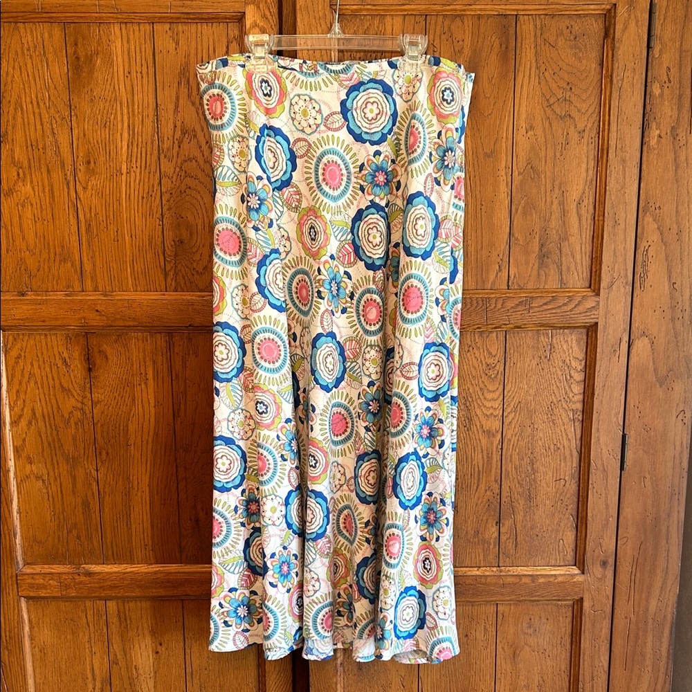 🌸Christopher & Banks Multicolor Floral A-Line Full Skirt Size 10💙